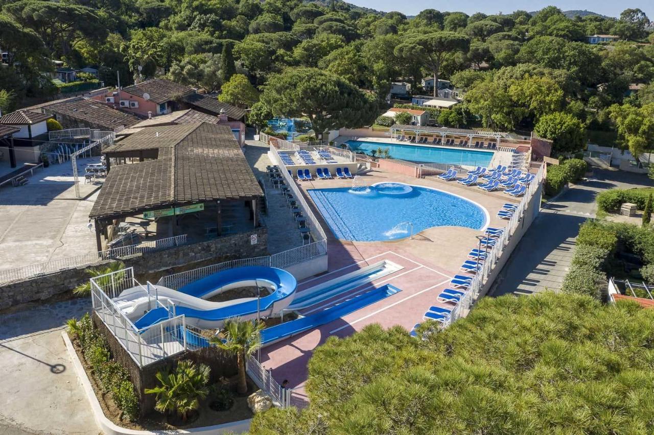 Bungalow Luxe 3 Chambres Surplombant Le Golf De St Tropez Gassin Exterior photo