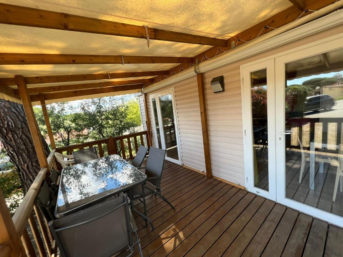 Bungalow Luxe 3 Chambres Surplombant Le Golf De St Tropez Gassin Exterior photo
